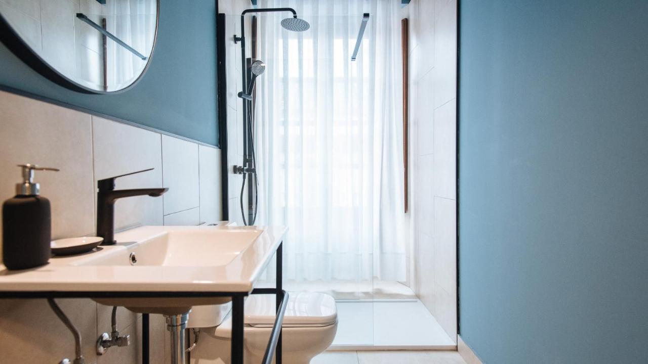 Lola De Triana Apartments Sewilla Zewnętrze zdjęcie