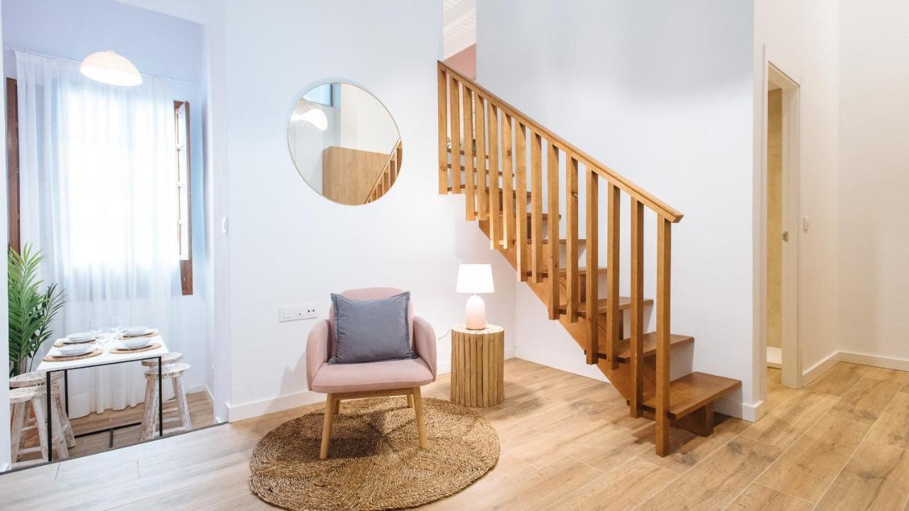 Lola De Triana Apartments Sewilla Zewnętrze zdjęcie