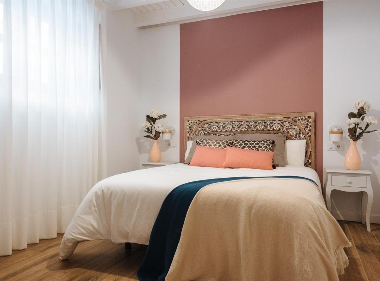 Lola De Triana Apartments Sewilla Zewnętrze zdjęcie