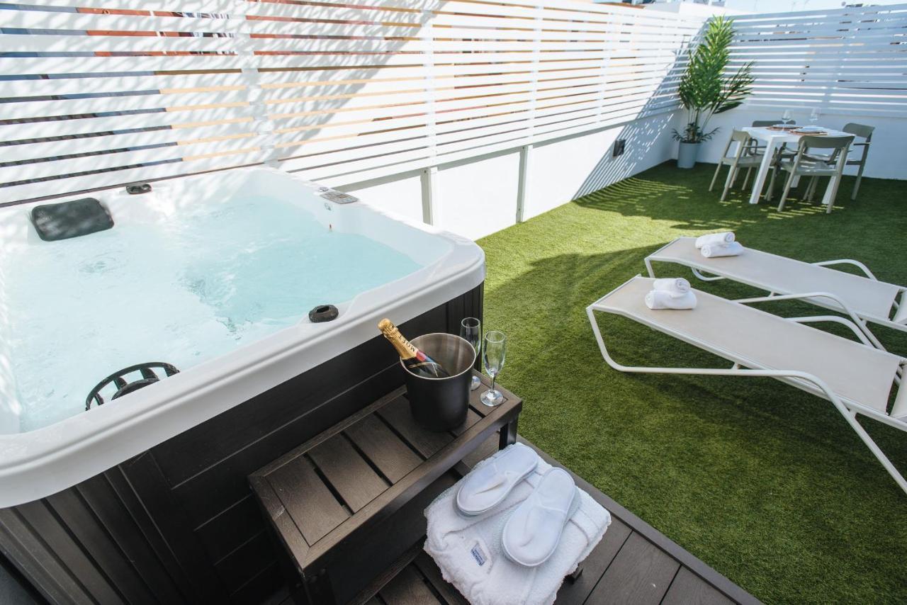 Lola De Triana Apartments Sewilla Zewnętrze zdjęcie